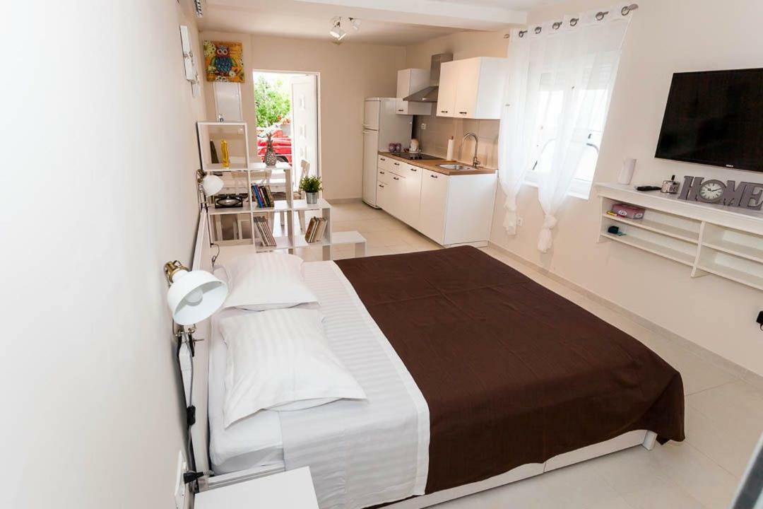 Studio Apartment Dada Primošten Extérieur photo
